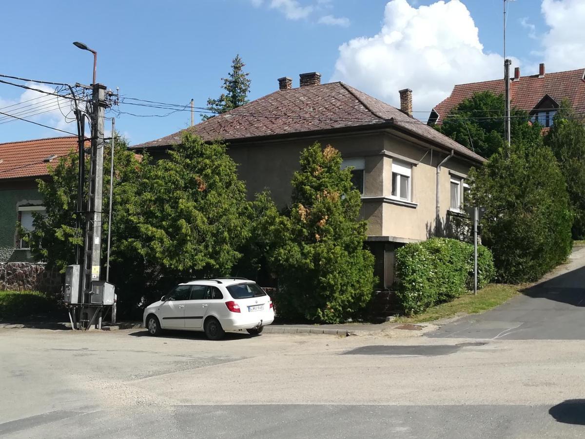 Setany Apartmanhaz Fonyod Luaran gambar