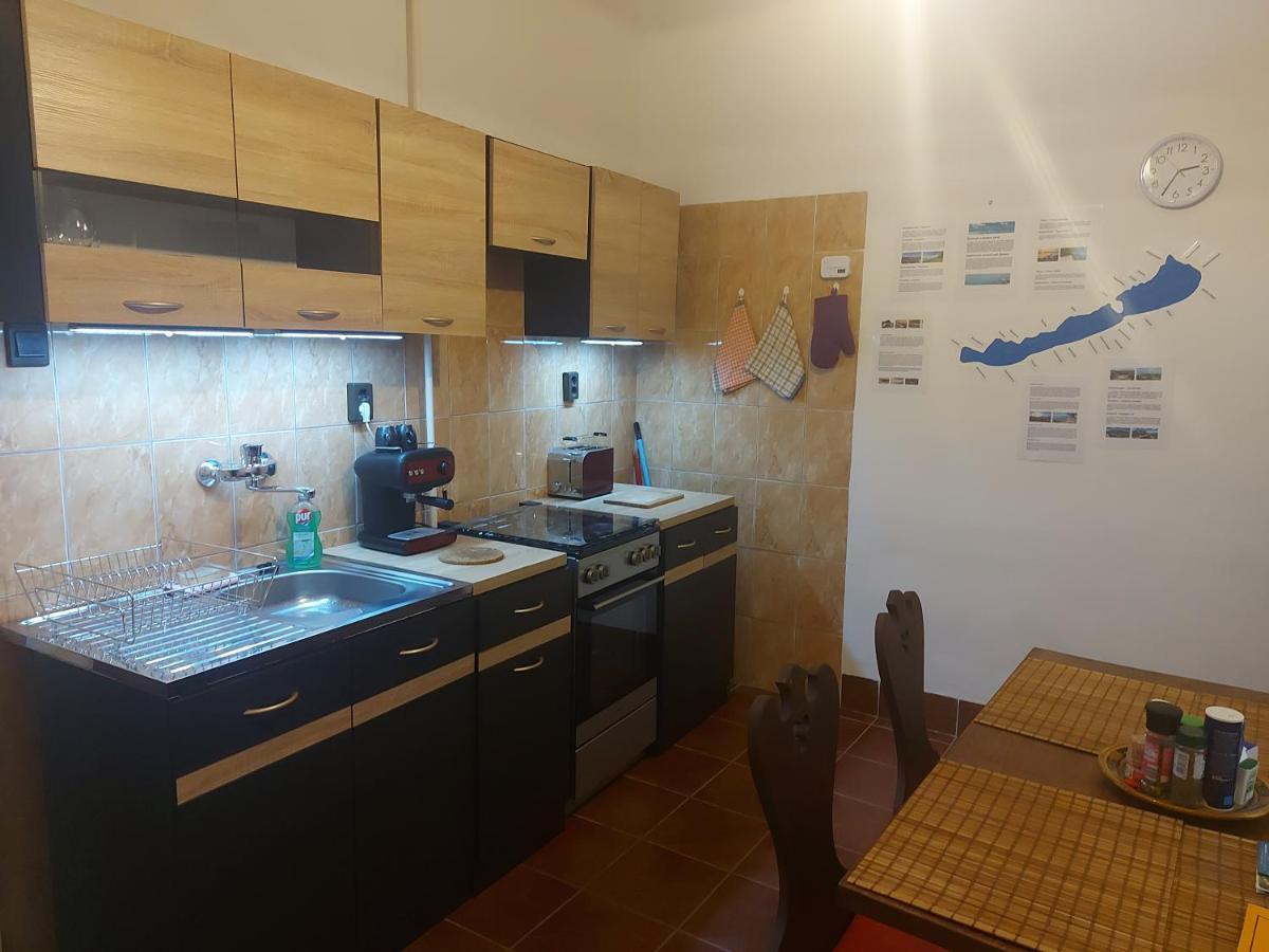 Setany Apartmanhaz Fonyod Luaran gambar